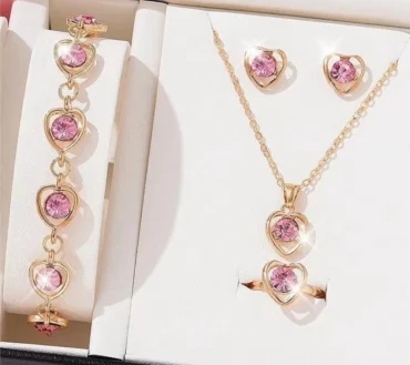 4pcs Set Luxury Fashion Heart Crystal Necklace Bracelet Ring Earring for Women Exquisite Wedding Party Jewelry Set Holiday Gift