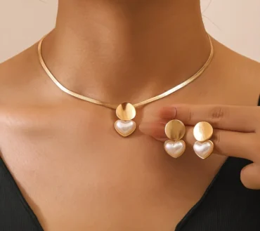 2pcs Set Minimalist Creative Gold Color Circular Heart-shaped Pendant Snake Bone Chain Necklace Earrings for Women Jewelry Sets