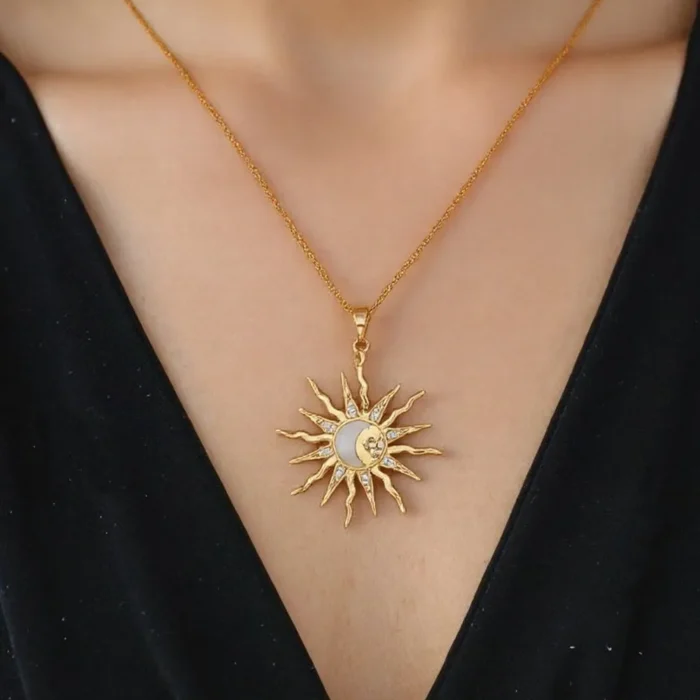 Fashion Personality Gold Color Sun Flower Micro-inlay Zircon Stars Moon Pendant Necklace for Women Collar Chain Jewelry Gifts